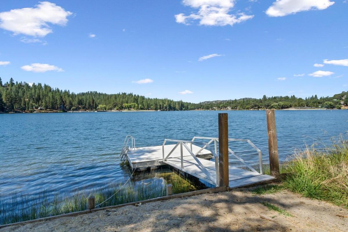 Lakefront With 180 Degree View Private Dock And Boats Groveland